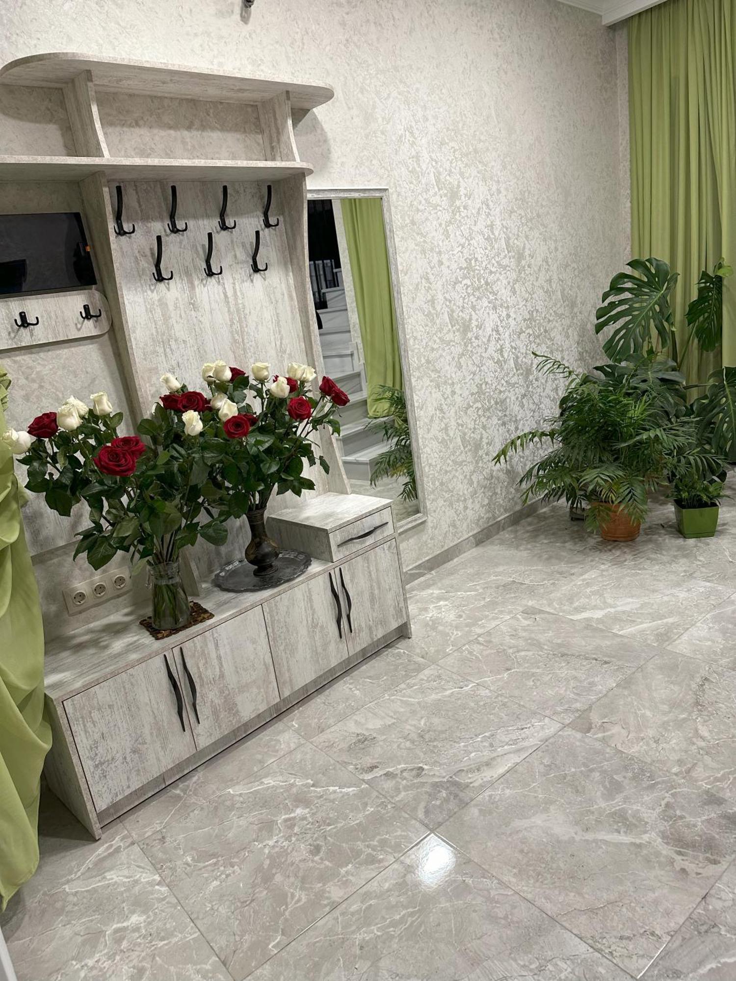 Three Palms Guest House 트빌리시 외부 사진