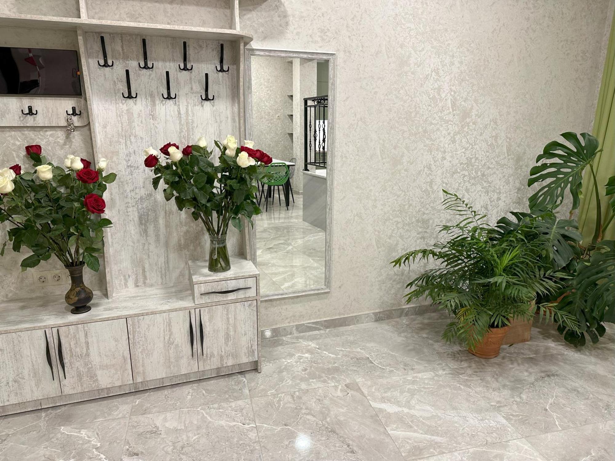 Three Palms Guest House 트빌리시 외부 사진