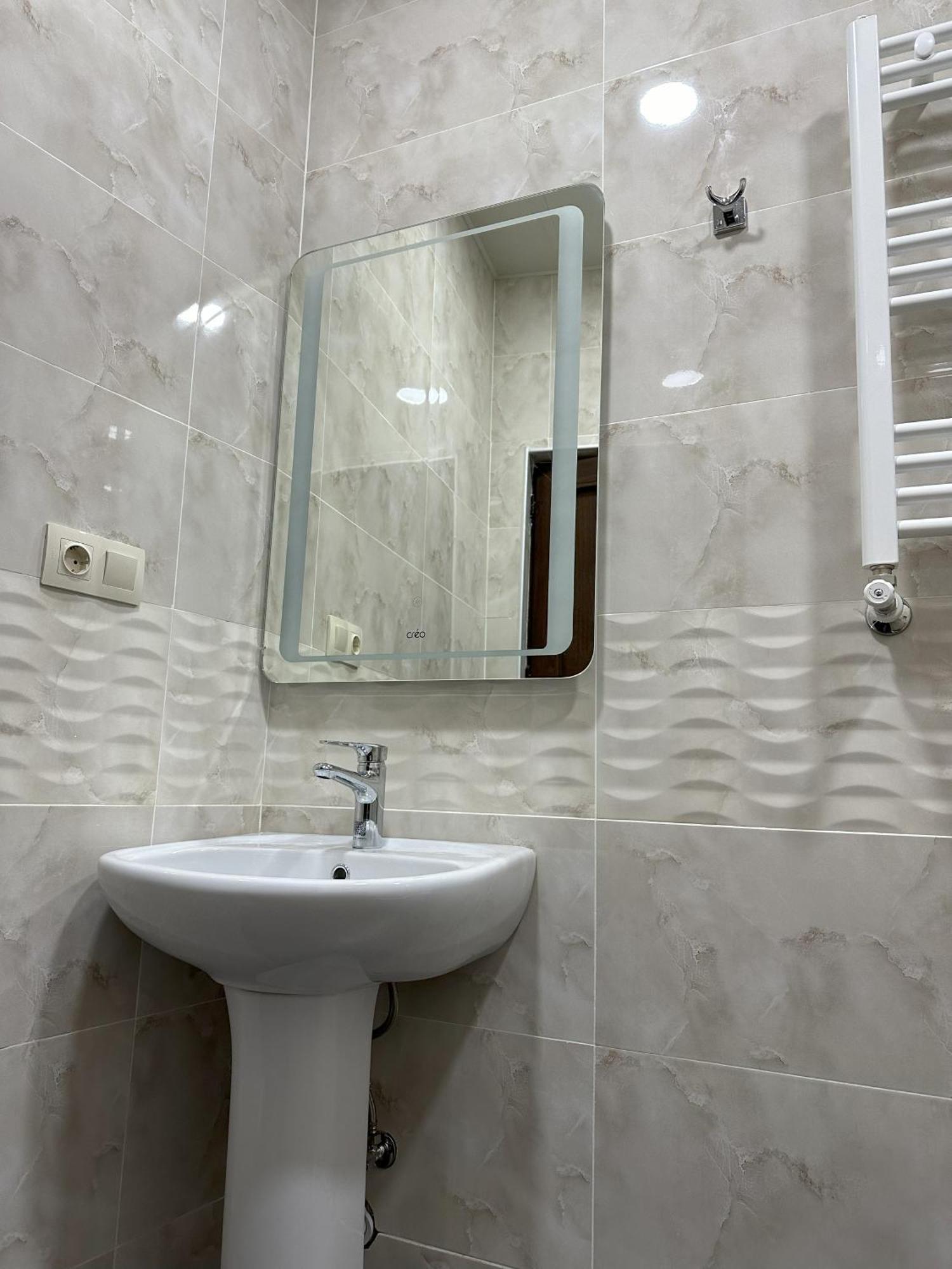 Three Palms Guest House 트빌리시 외부 사진